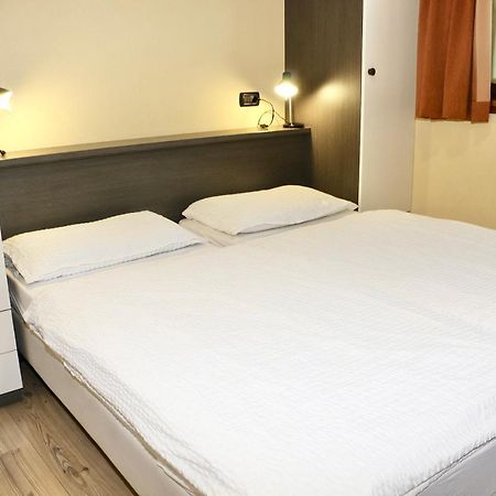 利维尼奥Casa Peri公寓 外观 照片